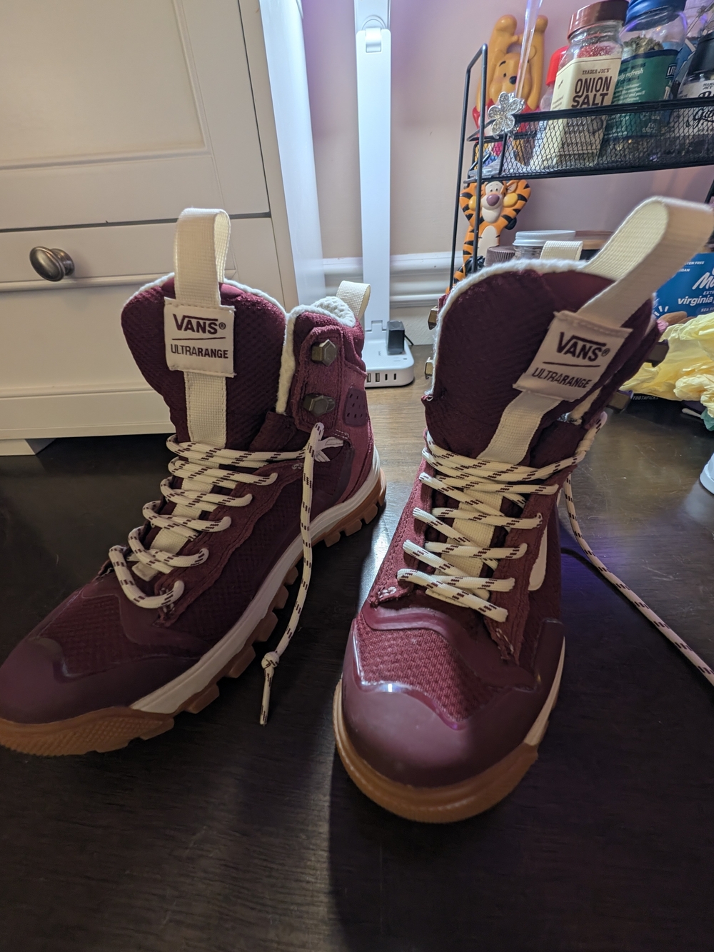 Vans UltraRange Women's Maroon High-Top Hiking Sneakers